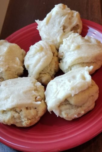 Continuing A Sweet Holiday Tradition: Frosted Cashew Cookies Recipe