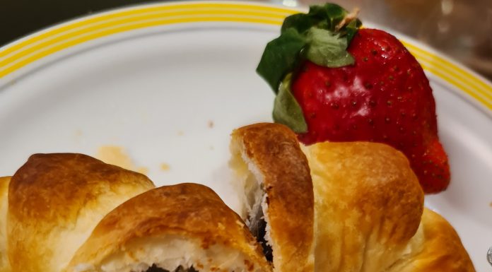 An image of Easy Chocolate Croissants
