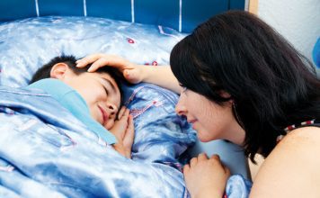 A mom and her son in bed - advice I'm still ignorning