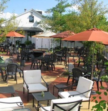 Red's patio in North Liberty
