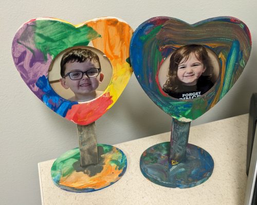 Image: Mother's or Father's Day photo frame craft